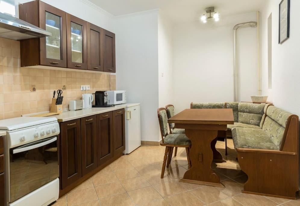 B333 Apartment - In The Heart Of The City Budapest Luaran gambar
