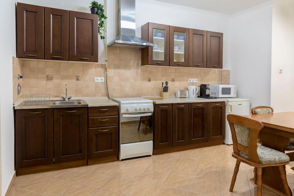 B333 Apartment - In The Heart Of The City Budapest Luaran gambar
