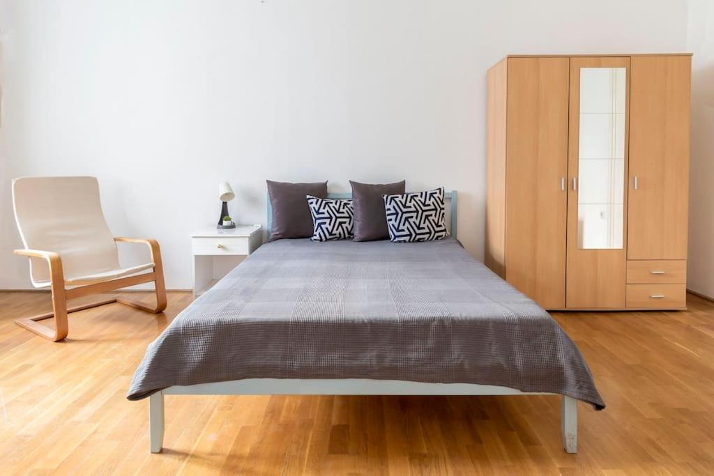 B333 Apartment - In The Heart Of The City Budapest Luaran gambar